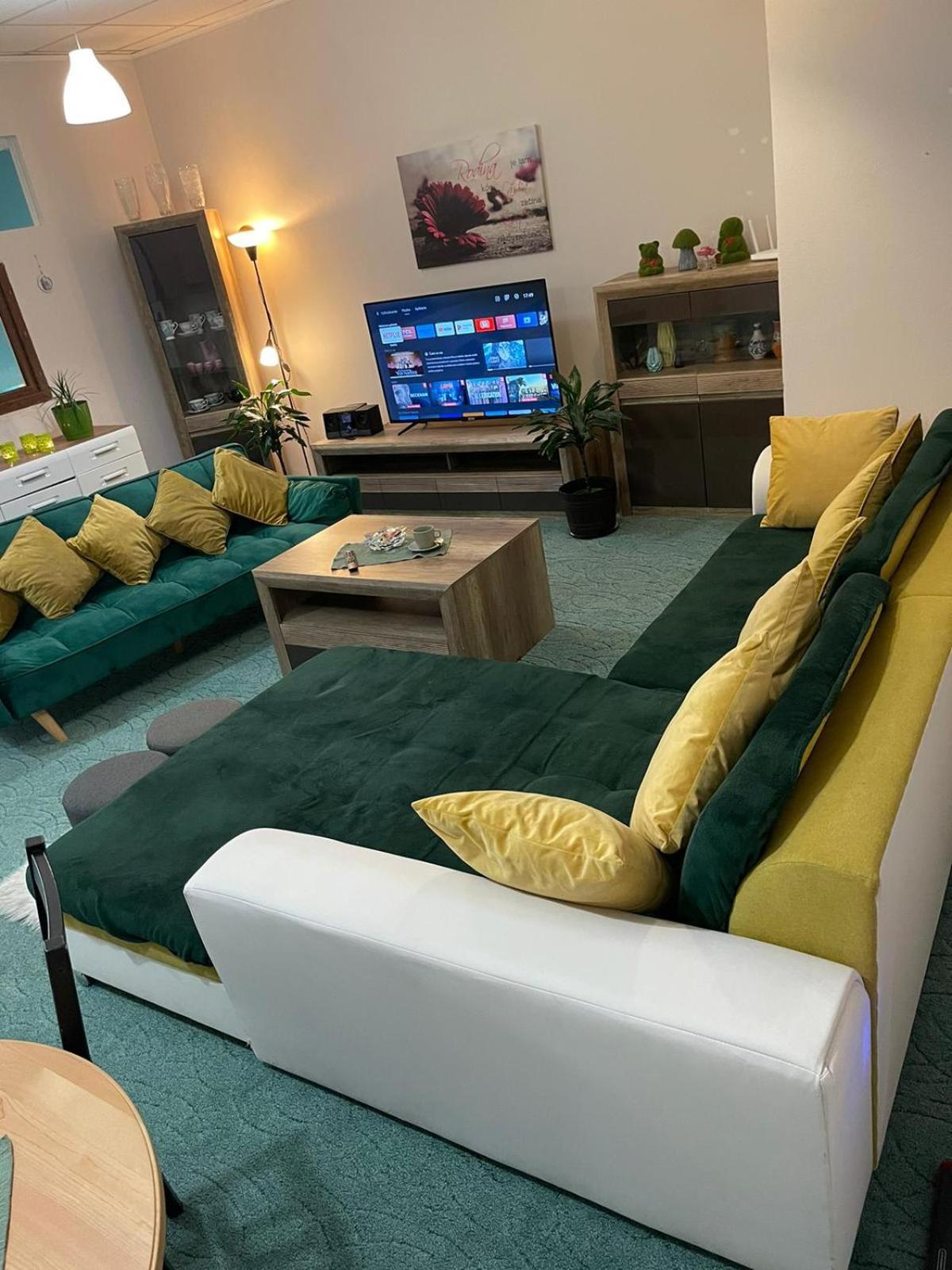 Velky Apartman Bratislava Ngoại thất bức ảnh