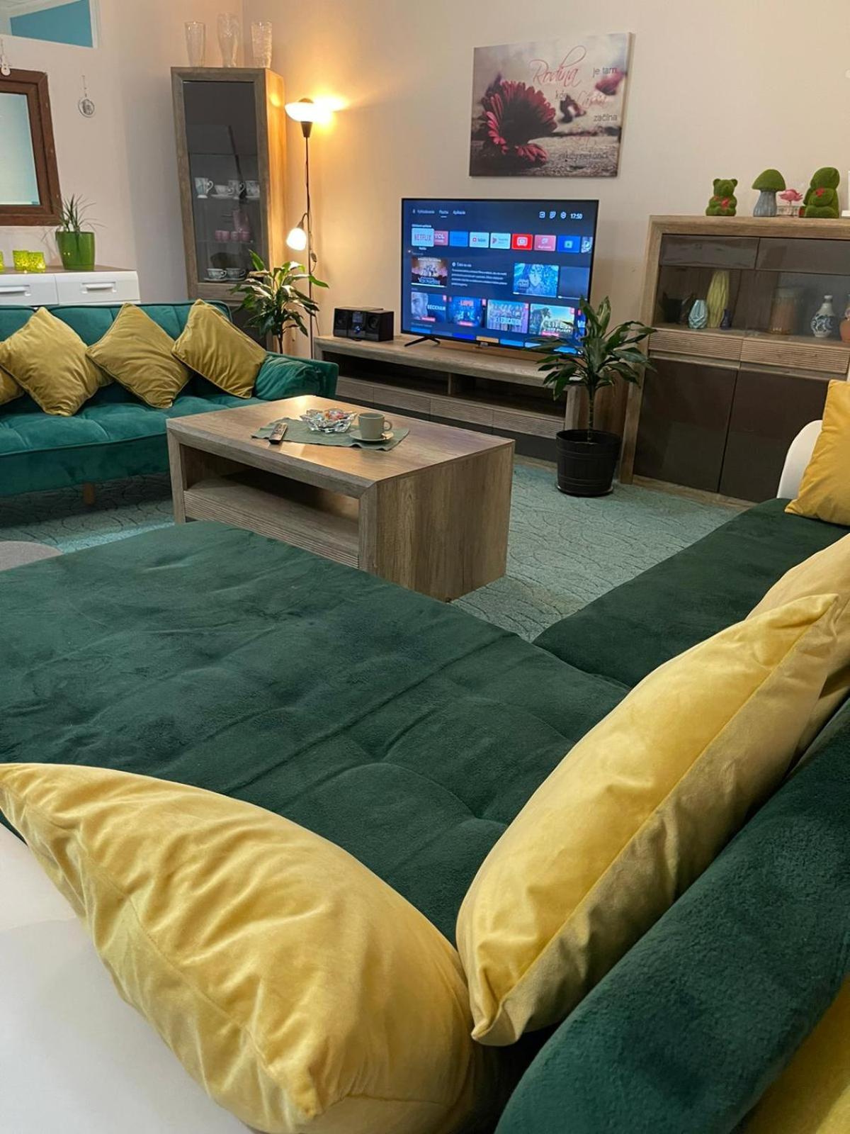 Velky Apartman Bratislava Ngoại thất bức ảnh